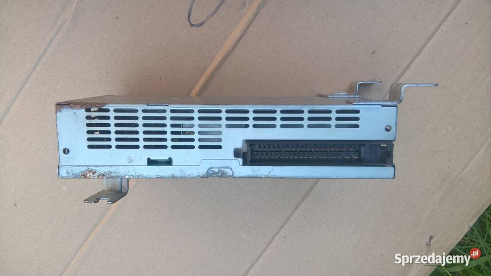 wzmacniacz radia saab 95 materiały instalacyjne Łomazy