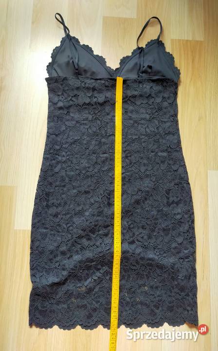 Koronkowa czarna sukienka Łódź