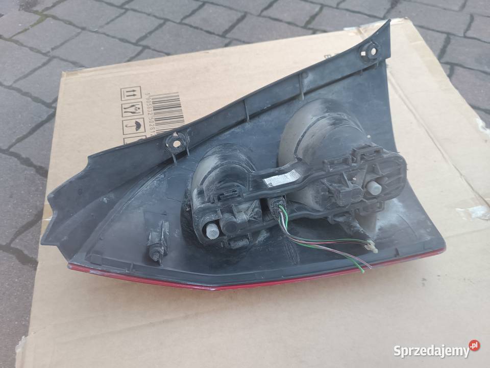 Nissan Primera P12 lampa prawy tył tylna prawa Częstochowa