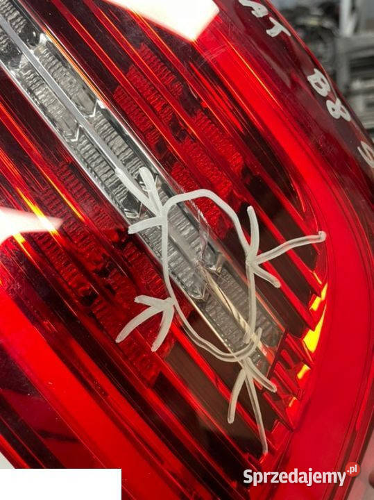 Volkswagen Passat b8 lampa tył sedan prawa Kozubszczyzna