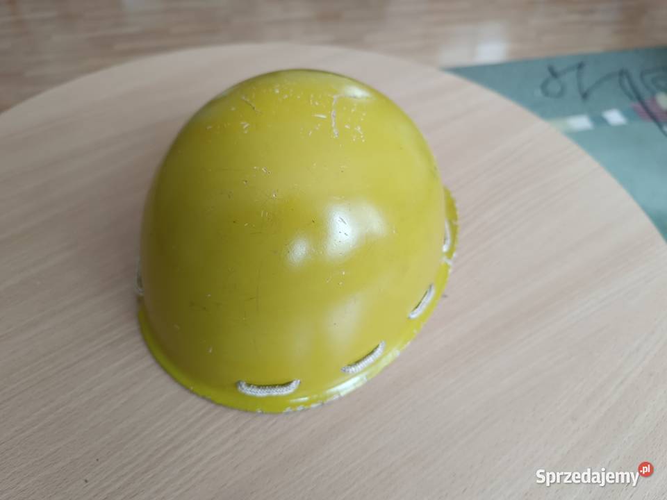 Kask budowlany hełm z epoki PRL Maliniak Rzeszów