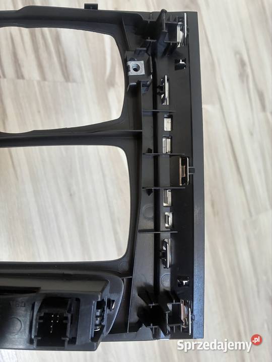 Panel środkowy ramka do BMW x5 f15 2016 kujawsko-pomorskie Świerkocin