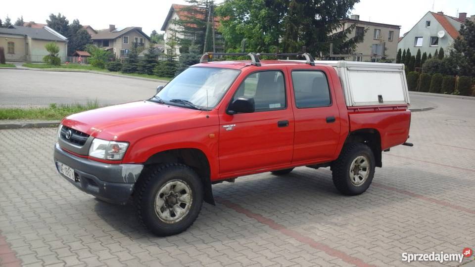 Toyota Hilux 4x4 4 drzwi polski salon 2002r nieuszkodzony warmińsko-mazurskie Biskupiec-Kolonia Druga