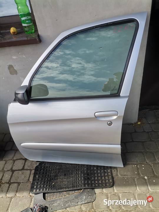 CITROEN XSARA PICASSO DRZWI LEWE PRZEDNIE EZRC Rok produkcji 2003 Nowy Sącz