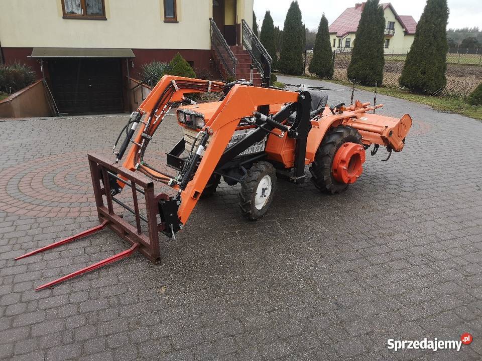 Kubota ZB 1402M tur glebogryzarka obciążniki Warszawice sprzedam