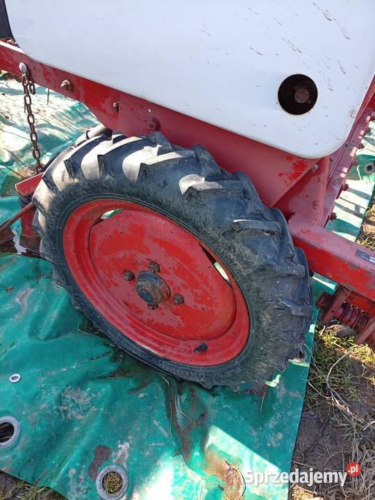 Sprzedam siewnik Issaria6000 podkarpackie Wrzawy