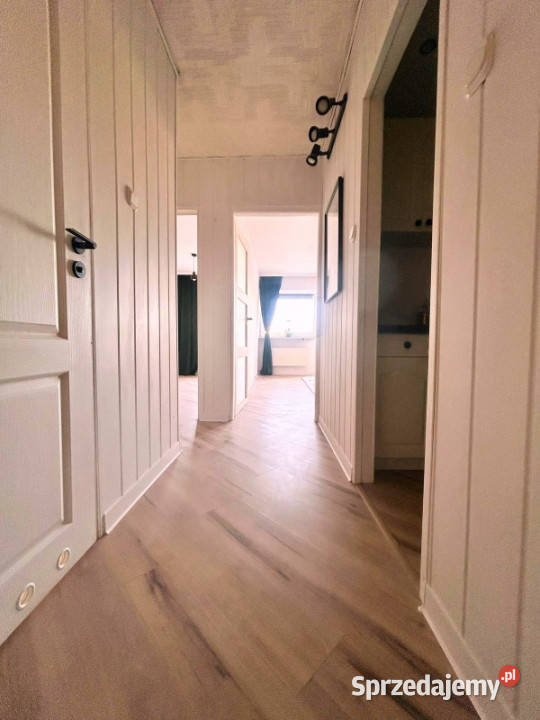 Przytulne 2pokoje Balkon Oddzielna kuchnia Metro 3 piętra i więcej Warszawa