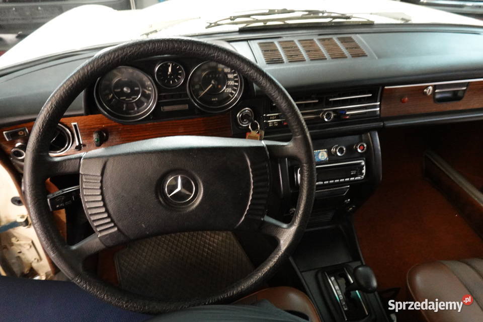 Mercedes W114 280E Automatic Klima z 1970 roku nieuszkodzony Zgierz
