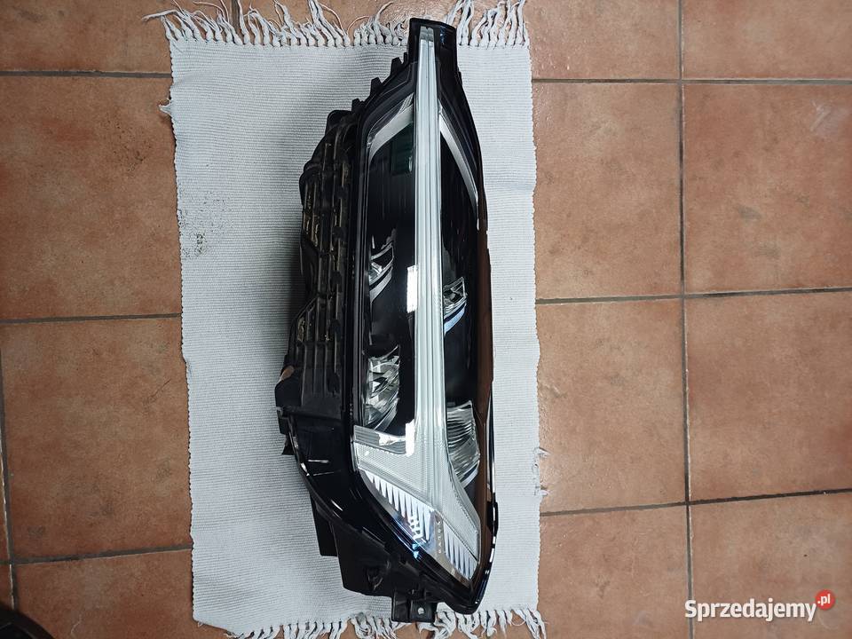 XC60 RDesign Lampy przod 2019 osobowe Czernikowo