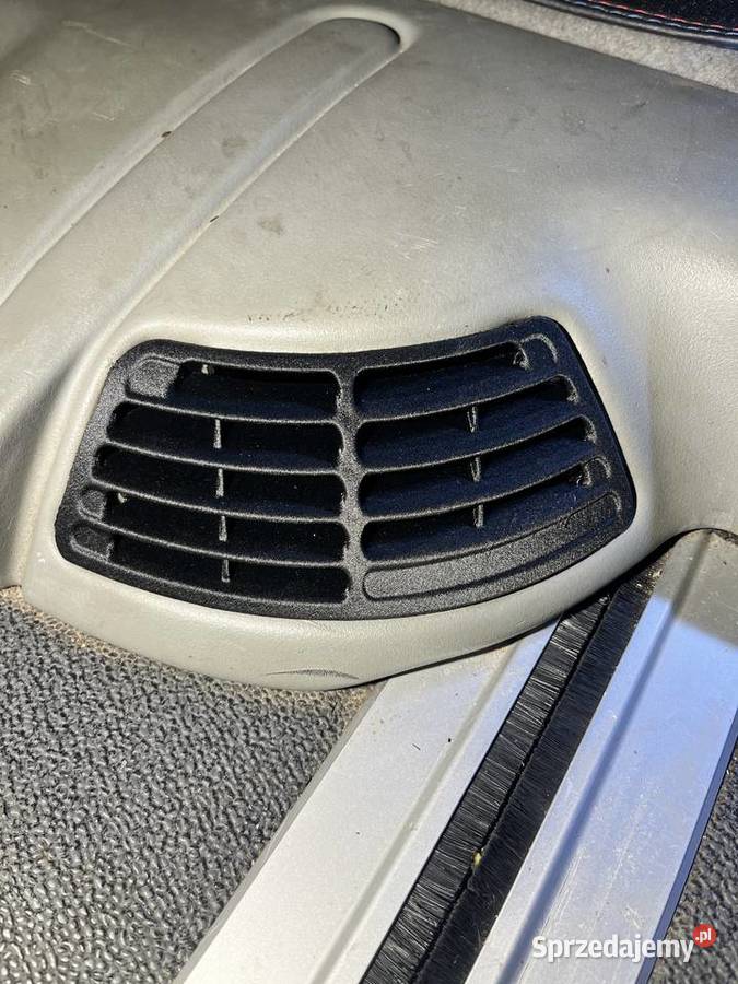 Kratka nawiewuwentylacji Renault Trafic Lubliniec