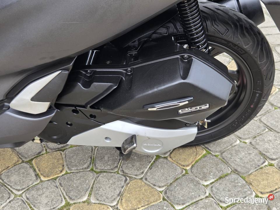 Skuter Honda PCX 125 kupiony w polskim salonie Honda Motoryzacja Starachowice