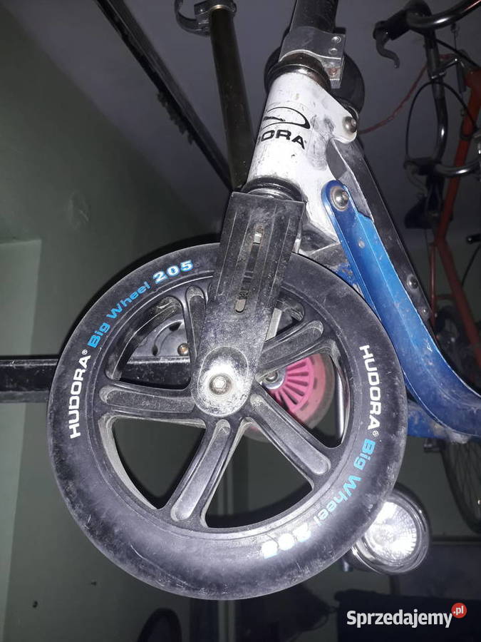 Hulajnoga na dużych kółkach