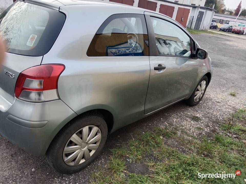 Toyota Yaris 2011