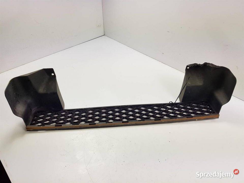 KRATKA ZDERZAKA PRZÓD FJ CRUISER 5311235030 osobowe kujawsko-pomorskie Lipno