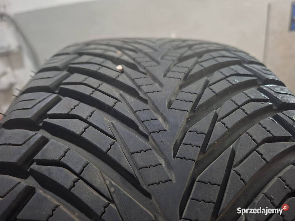 Komplet opon wielosezonowych do SUVa Nietkowice