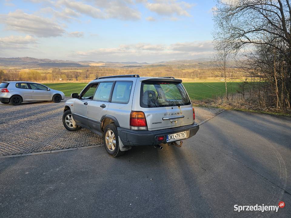 Subaru Forester SF 20 125 LPG hak długie opłaty