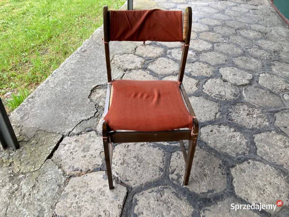 Krzesła drewniane vintage z okresu PRL Jeleśnia
