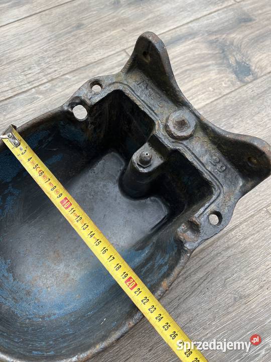 Stare sygnowane żeliwne poidło zwierząt Bystrzyca Kłodzka