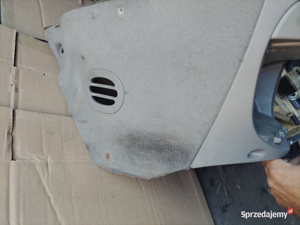 Tunel środkowy Citroen Xsara Picasso 9643077377 osobowe