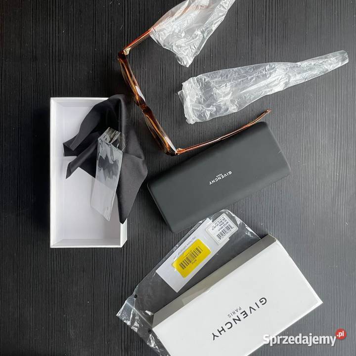 Okulary przeciwsłoneczne Givenchy GV7074S Okulary małopolskie Kraków
