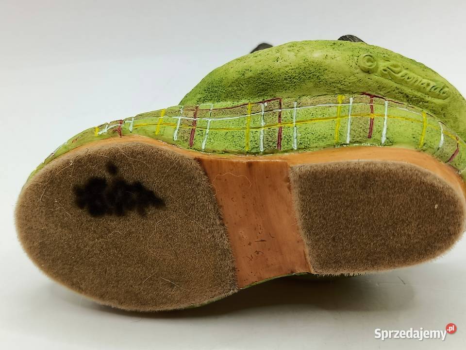 Figurka Leonardo kot w zielonym bucie sprzedam