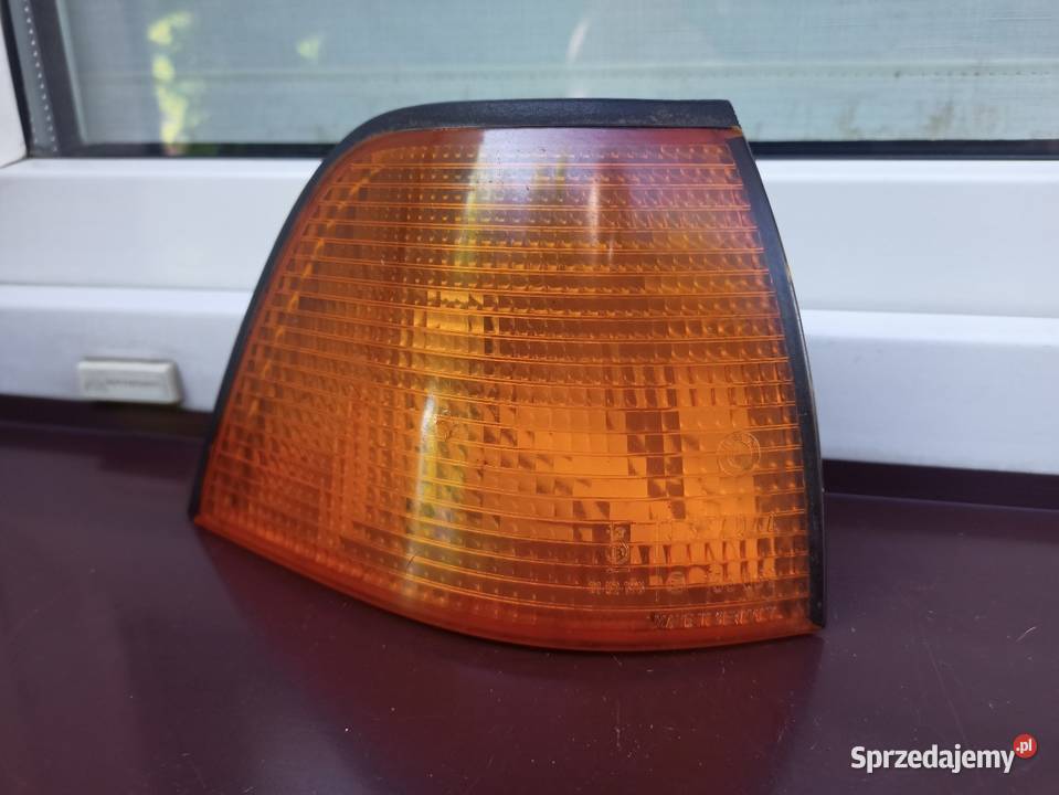BMW E36 kierunkowskaz kierunek migacz prawy Sieradz