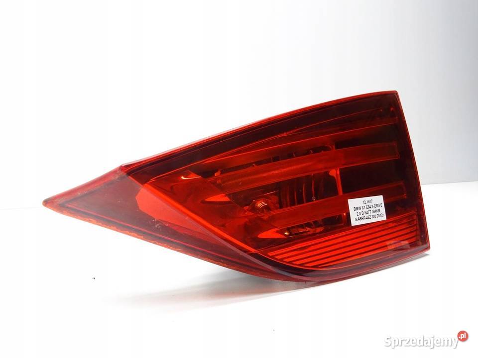 LAMPA PRAWA PRAWY TYŁ TYLNA W KLAPE BMW X1 E84 osobowe