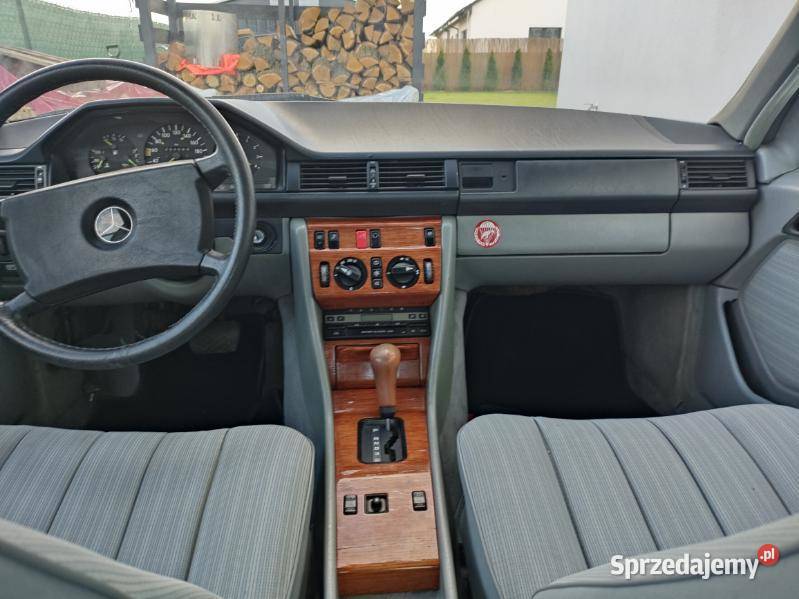 MercedesBenz W124 30D 1985 Automat Rok produkcji 1985