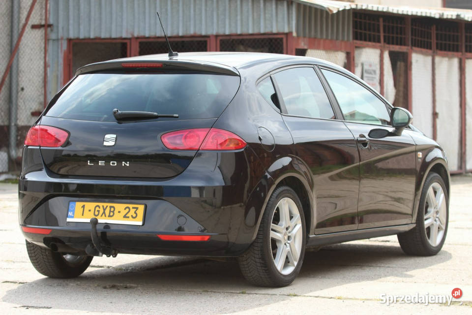 Seat Leon 2010r 12 Benzyna 105 DRZWI Nysa sprzedam