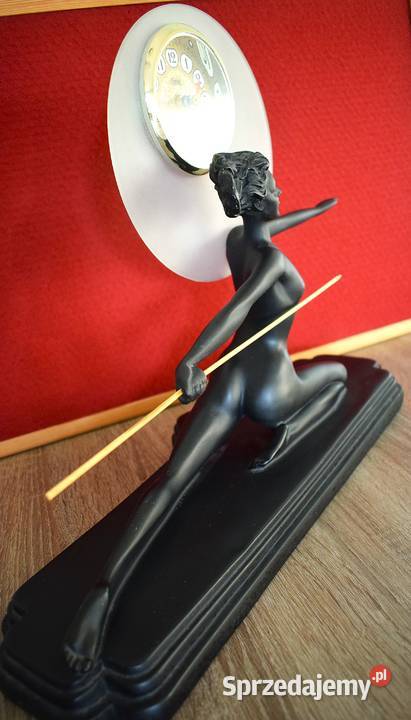 Replika figurki z lat przedwojennych Art Deco Chełmno
