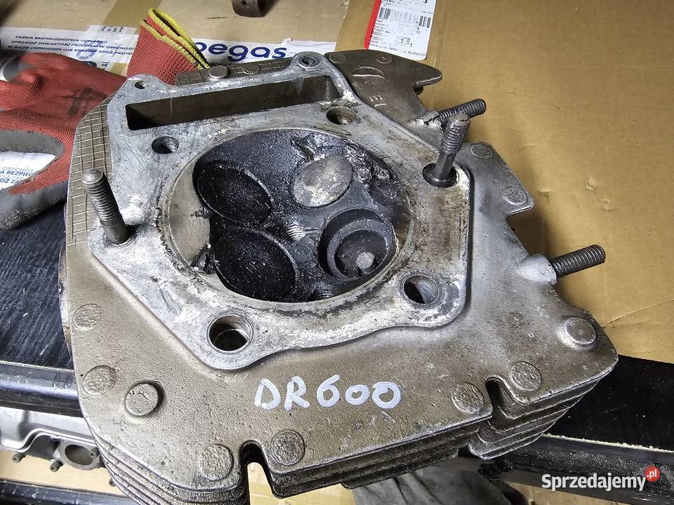 Suzuki DR 600 głowica zawory sprężyny dr600 Jelenia Góra
