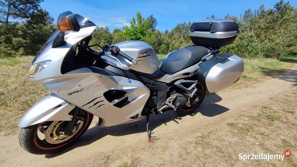Triumph sprint GT 1050 2013r 40013km Brojce