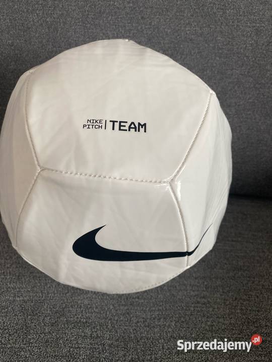 Piłka do piłki nożnej z Nike rozmiar 5 Libiąż