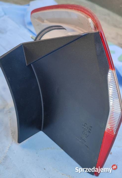 Ford Mondeo IV 4 Lampa tylna prawa OE 1459593 Prawe Jaworzno