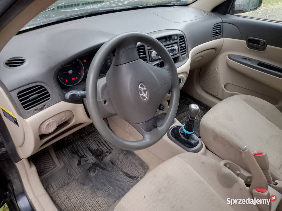 Sprzedam Hyundai accent 15 CRDi Serokomla