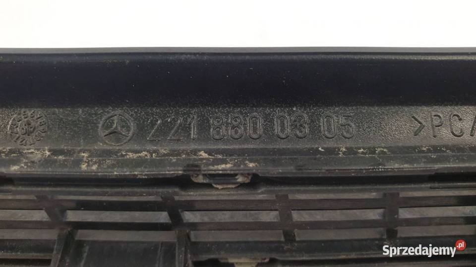 KRATKA ZDERZAKA PRZÓD A2218800305 SKLASA W221 osobowe