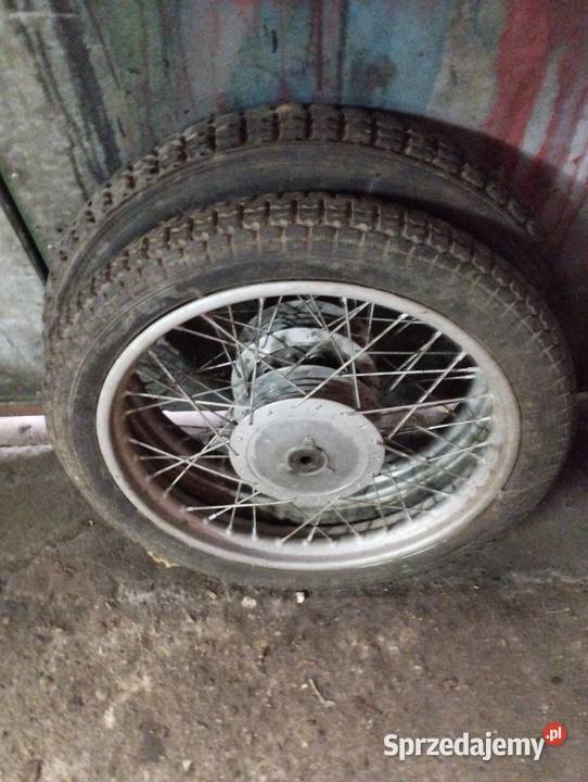 Koła z oponami 30018 i 32518 Protasy sprzedam