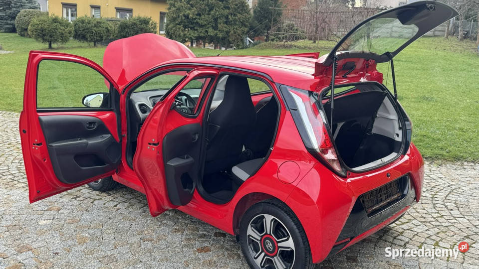Toyota Aygo 10 Benz 70 z Niemiec Serwis 5 Drzwi sprzedam