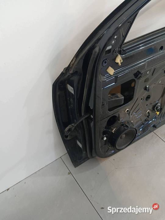 DRZWI PRAWE PRZÓD LF9R Skoda Octavia III
