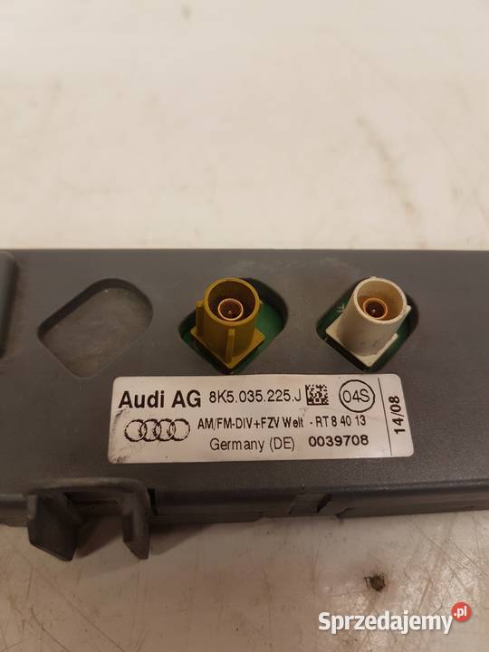 WZMACNIACZ ANTENOWY AUDI A4 B8 A5 8K5035225J Przystajń