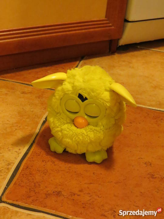 Sprzedam zabawkę interaktywną Furby żółty 5 lat+ pomorskie Wejherowo sprzedam