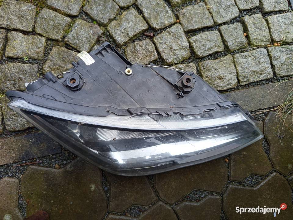 Reflektor prawy Leon 3 prawy orginalny Rzeszów