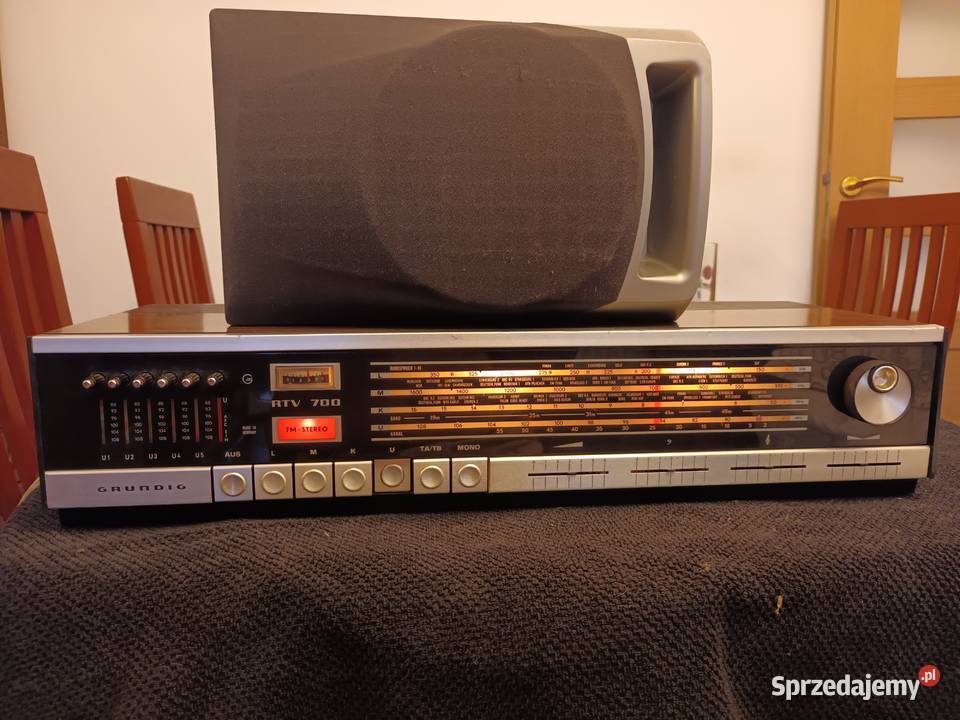 Amplituner Grundig RTV 700