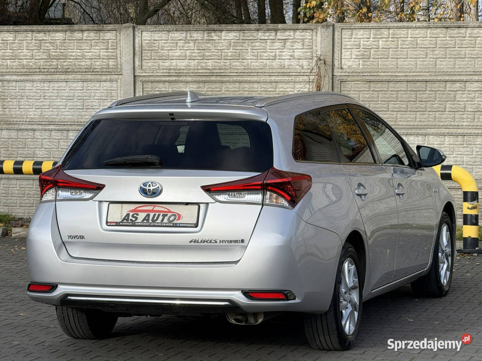 Toyota Auris Hybrid hybryda Węgrów