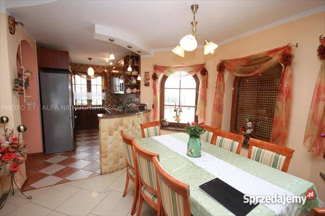 dom wolnostojący 238m2 Burkatów Burkatów