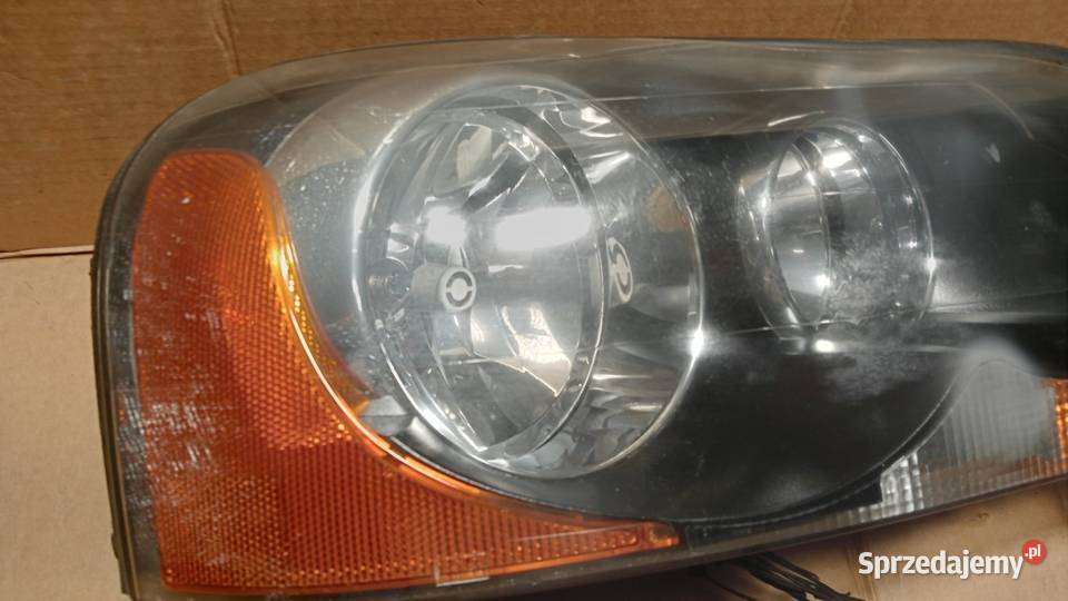 VOLVO XC90 I LAMPA PRZÓD PRAWA Zbierkowo