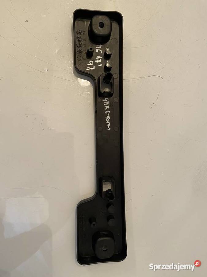 Mazda 6 GJ ramka pod tablice mocowanie GMR650171