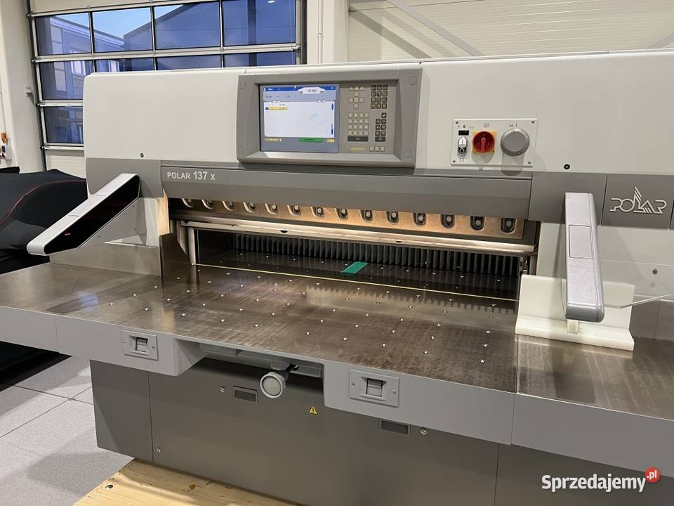 Gilotyna do cięcia papieru Polar Mohr 137 X Radom