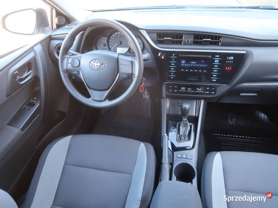 Toyota Auris 16 Valvematic automatyczna Bielany Wrocławskie