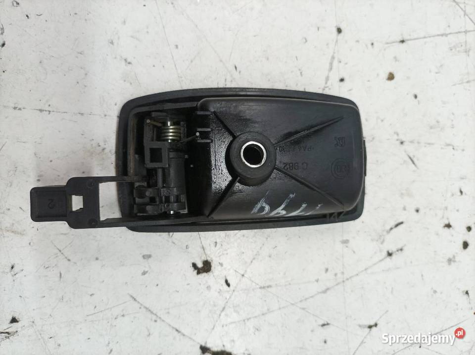 KLAMKA WEWNĘTRZNA UCHWYT OTWIERANIA MASKI C982 Klamki wewnętrzne Klamki wewnętrzne świętokrzyskie